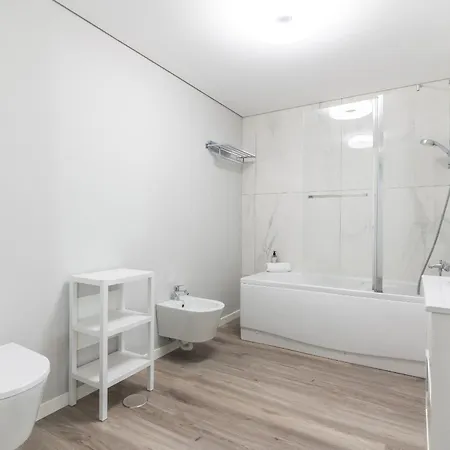 Essence By Atlantic Apartment *