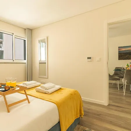 Essence By Atlantic * Φουνκάλ