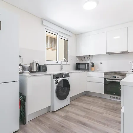 Essence By Atlantic *