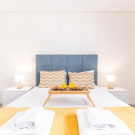 Essence By Atlantic *