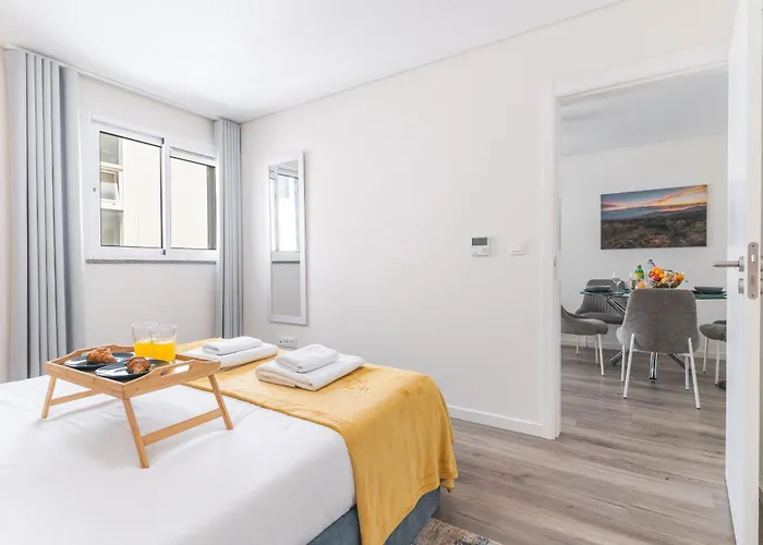 Essence By Atlantic 푼샬